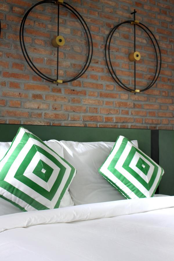 Moc Lan Boutique Hotel (Adults Only) Дананг Екстериор снимка