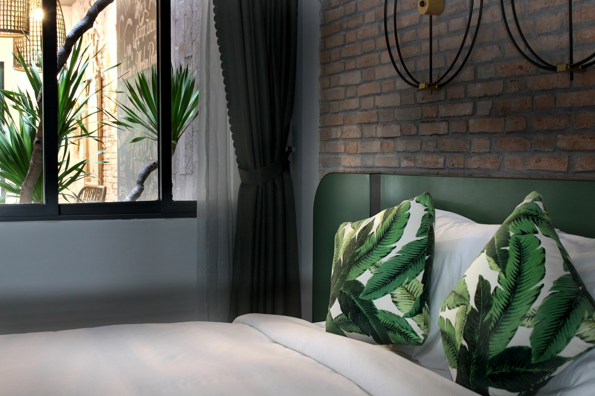 Moc Lan Boutique Hotel (Adults Only) Дананг Екстериор снимка